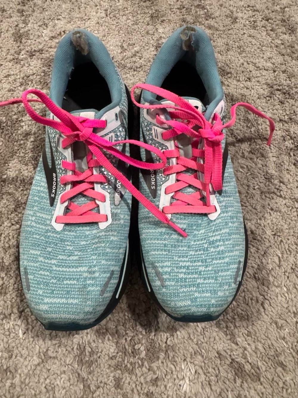 Brooks Women's Teal Running Shoes with Pink Laces